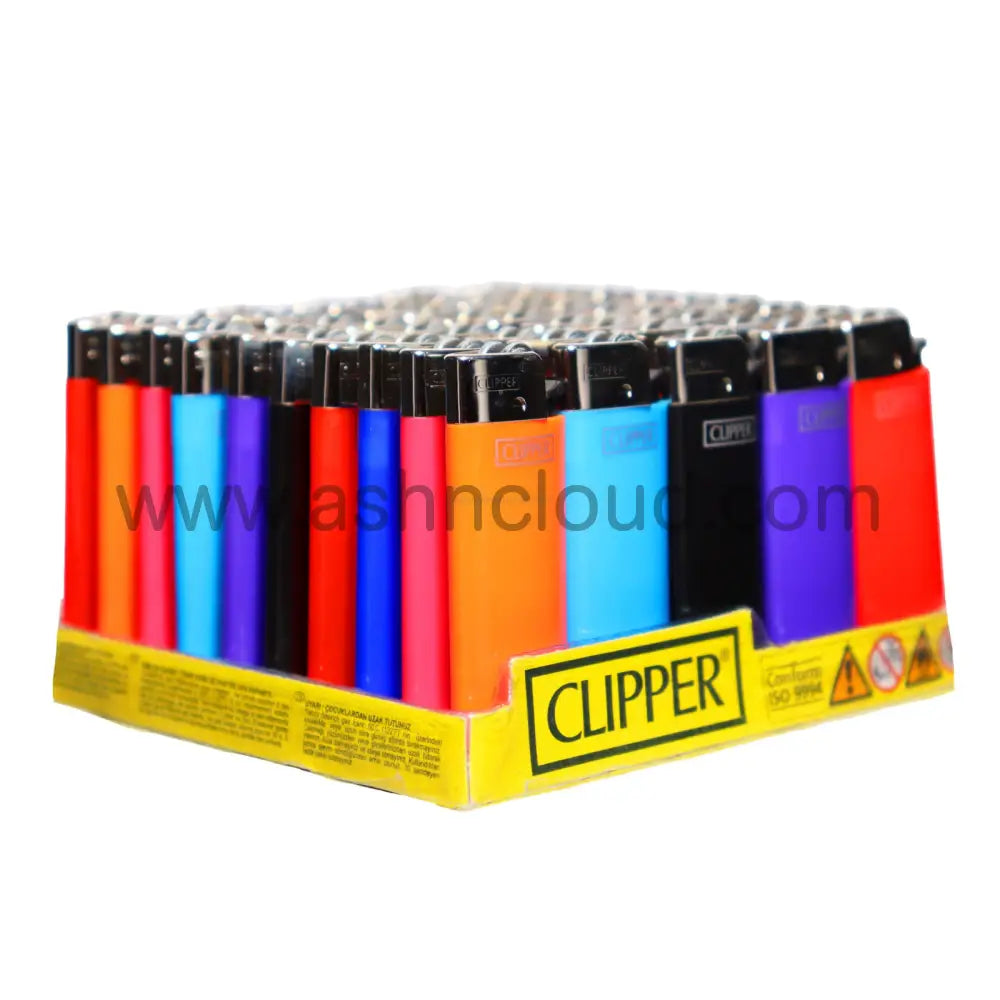 50 Pcs - Regular Clipper Display $0.70 Each