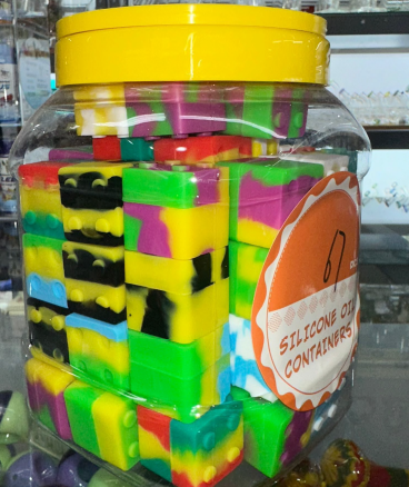 67 pcs - JAR of Silicone Container Square Design Lego