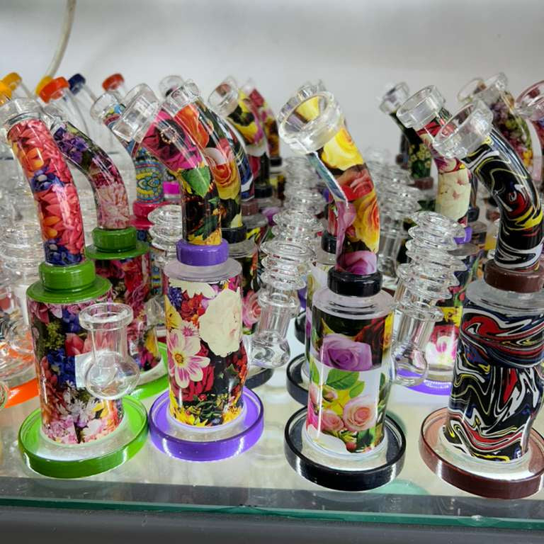 Flower Design Print Water Pipe – Compact 8" Assorted Color Accents | Wholesale